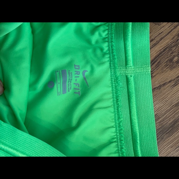 Bundle of 2 Nike active shorts size S - Picture 7 of 15